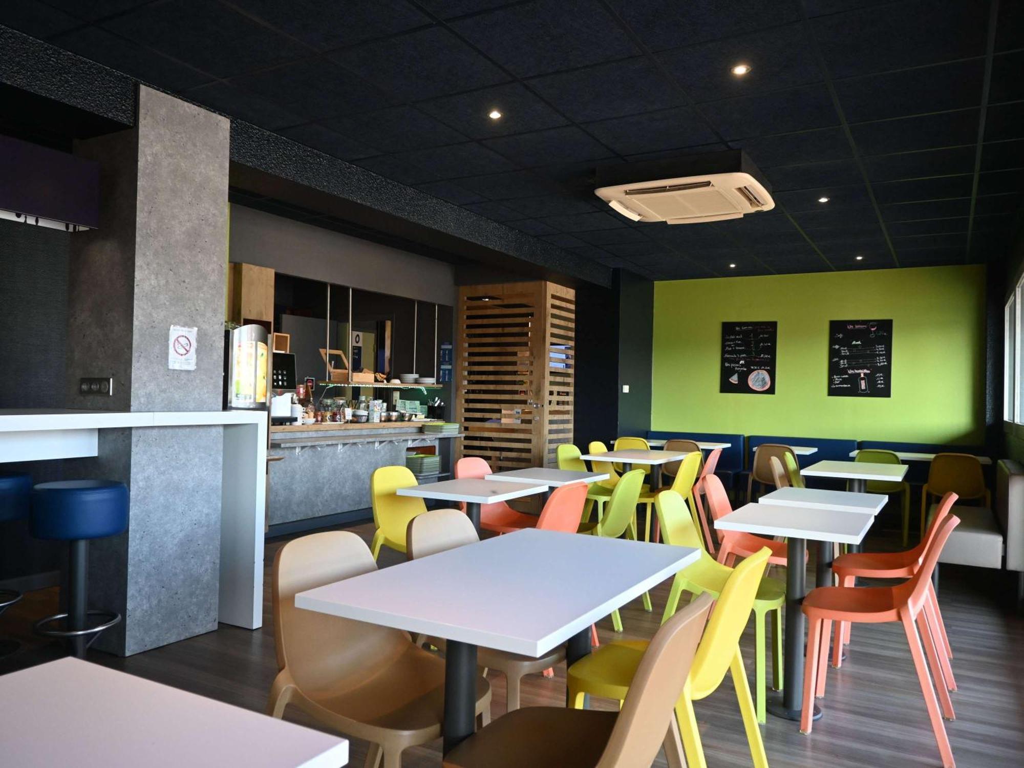 Hotel Ibis Budget Laval Bonchamp Les Laval Zewnętrze zdjęcie