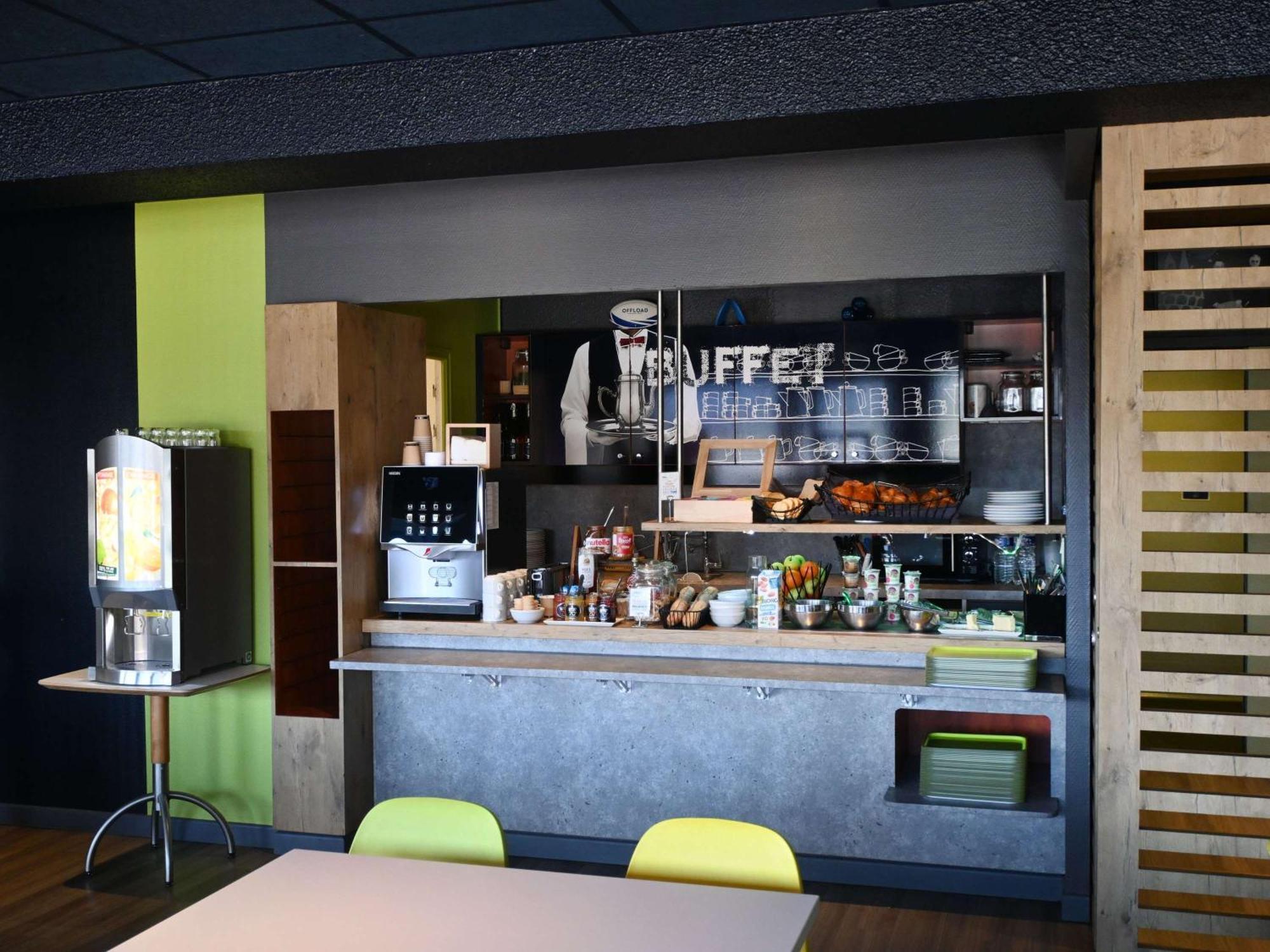 Hotel Ibis Budget Laval Bonchamp Les Laval Zewnętrze zdjęcie