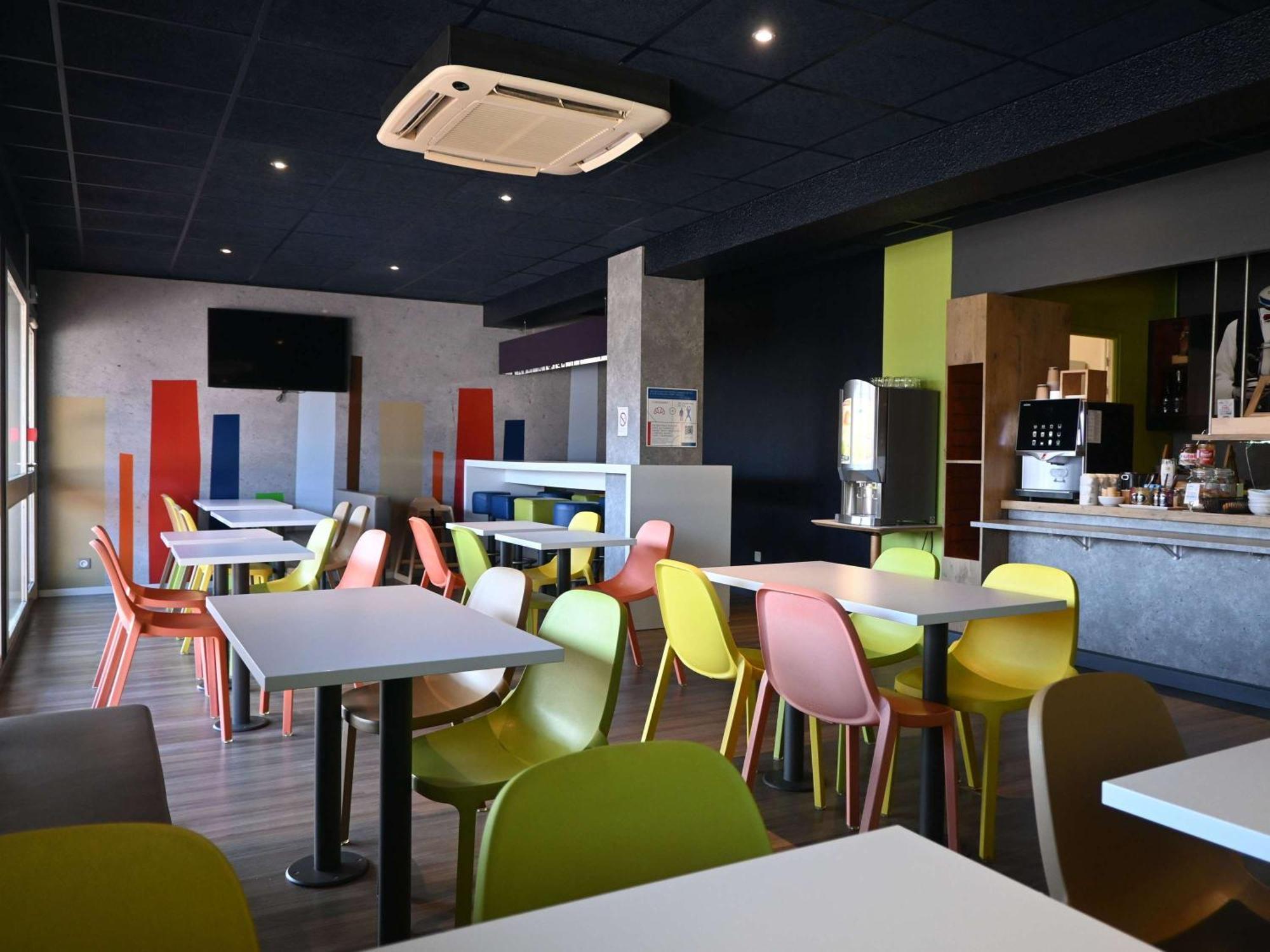 Hotel Ibis Budget Laval Bonchamp Les Laval Zewnętrze zdjęcie