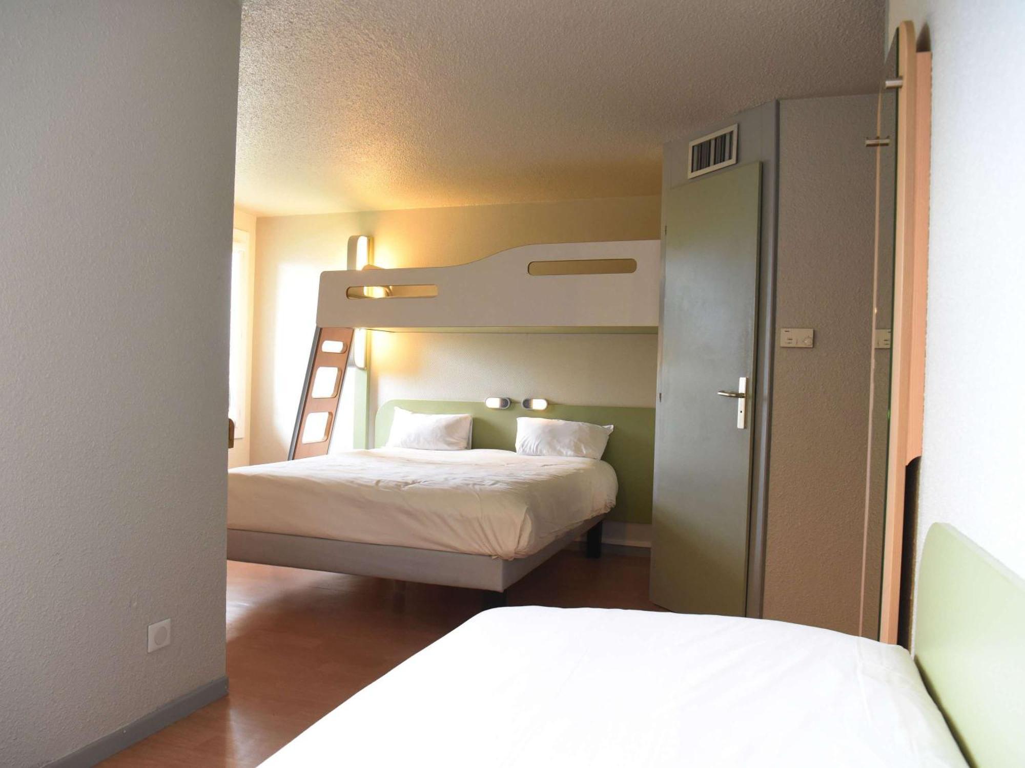Hotel Ibis Budget Laval Bonchamp Les Laval Zewnętrze zdjęcie