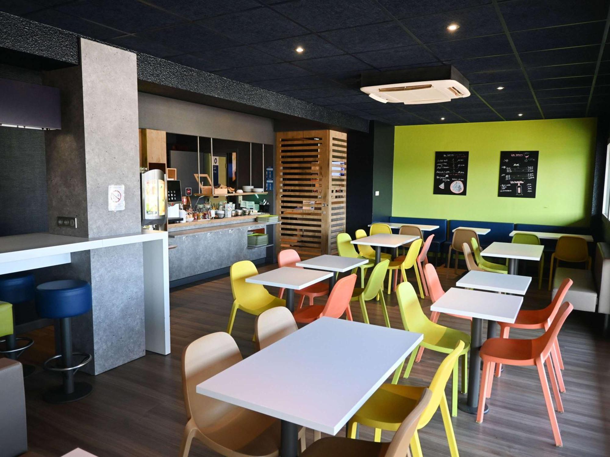 Hotel Ibis Budget Laval Bonchamp Les Laval Zewnętrze zdjęcie