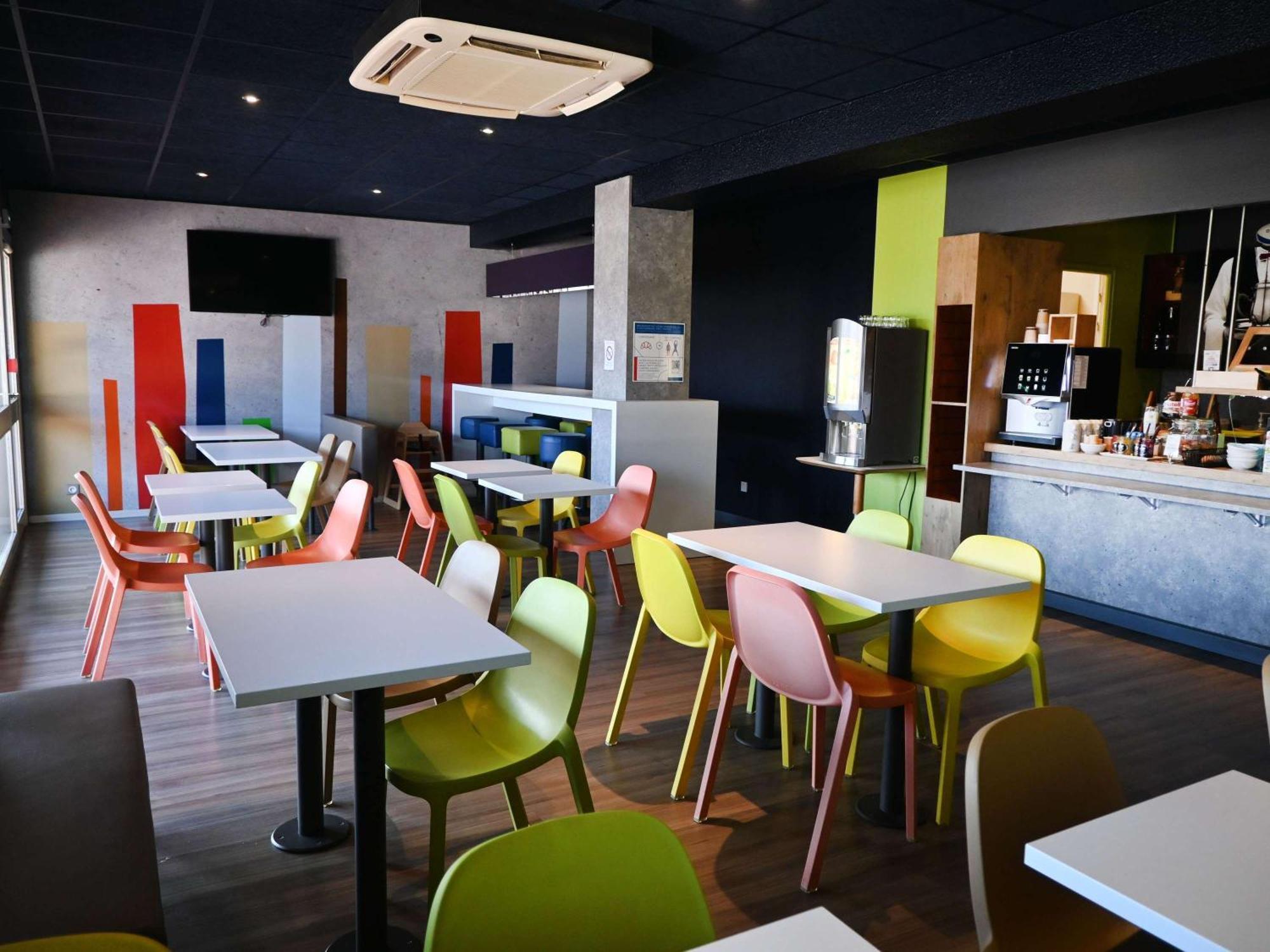 Hotel Ibis Budget Laval Bonchamp Les Laval Zewnętrze zdjęcie