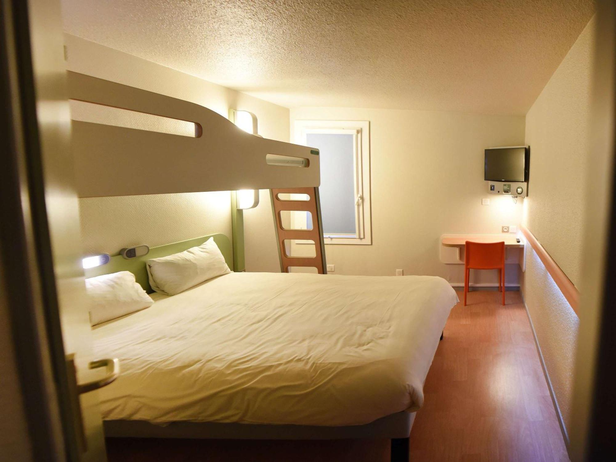 Hotel Ibis Budget Laval Bonchamp Les Laval Zewnętrze zdjęcie
