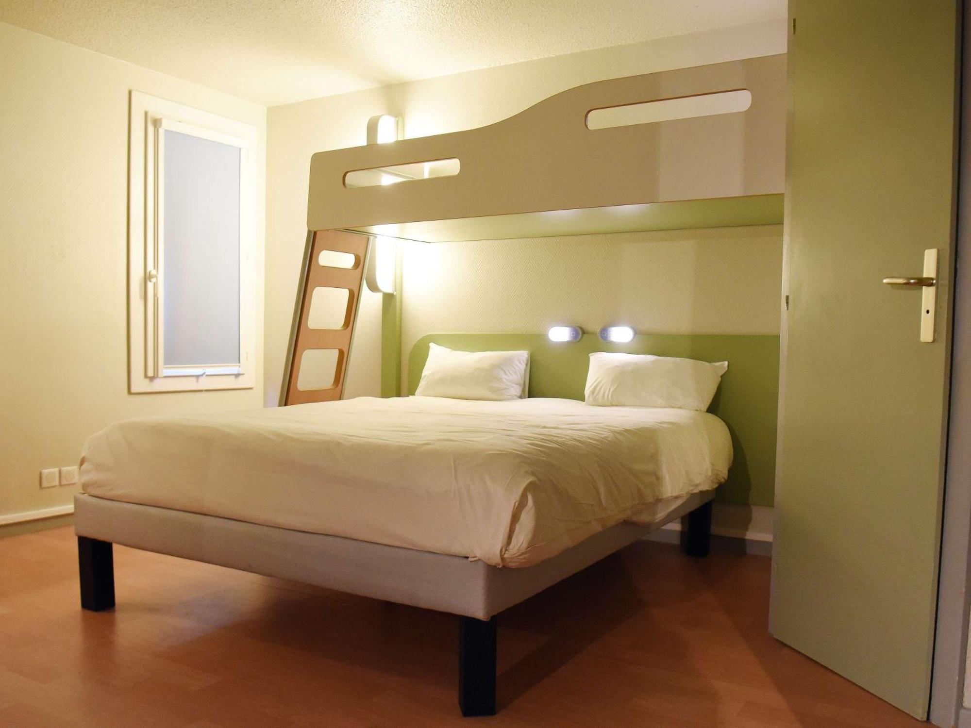 Hotel Ibis Budget Laval Bonchamp Les Laval Zewnętrze zdjęcie