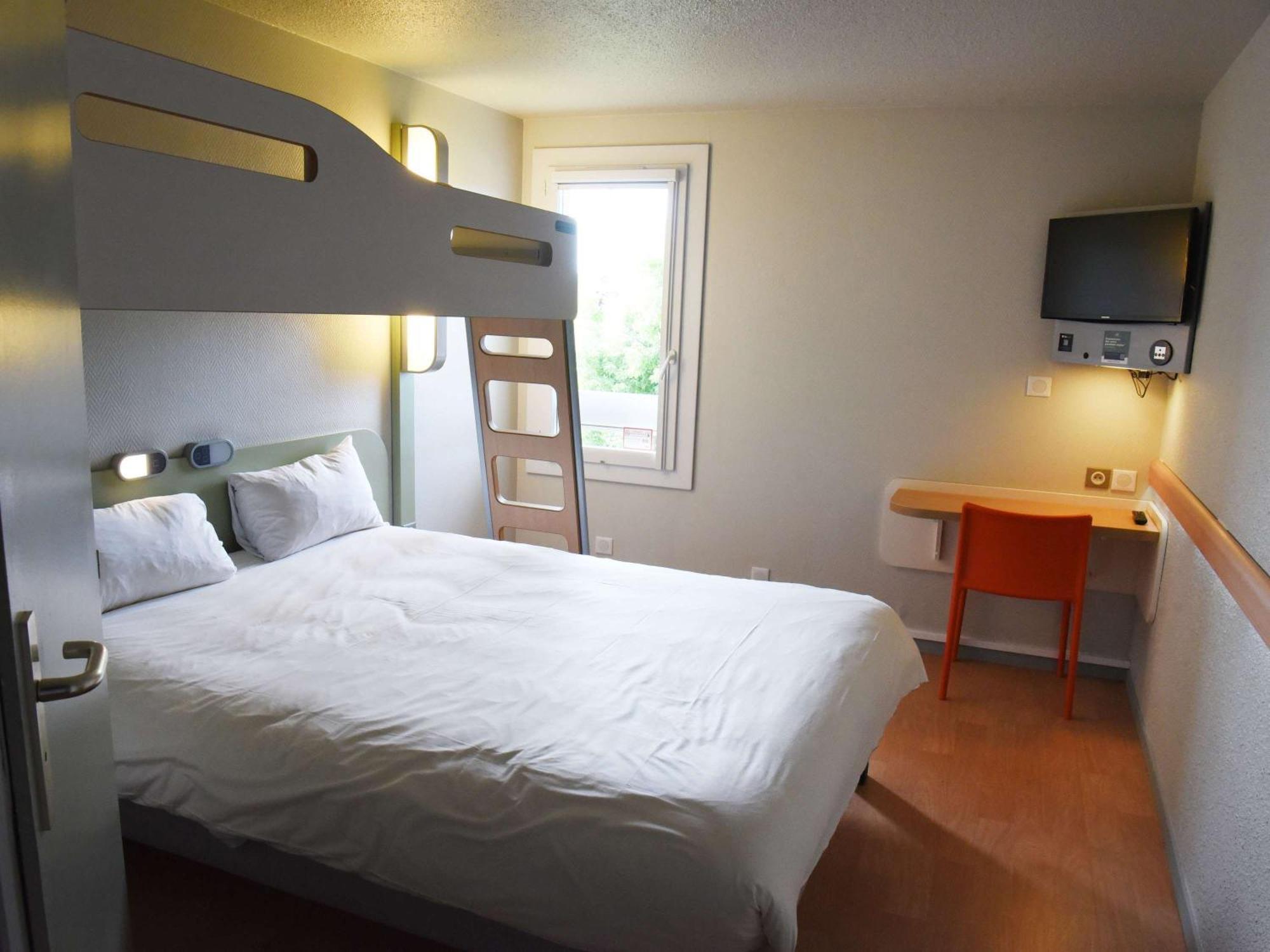 Hotel Ibis Budget Laval Bonchamp Les Laval Zewnętrze zdjęcie