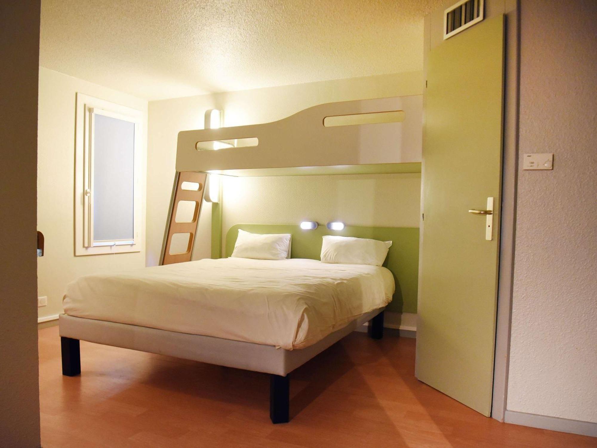 Hotel Ibis Budget Laval Bonchamp Les Laval Zewnętrze zdjęcie