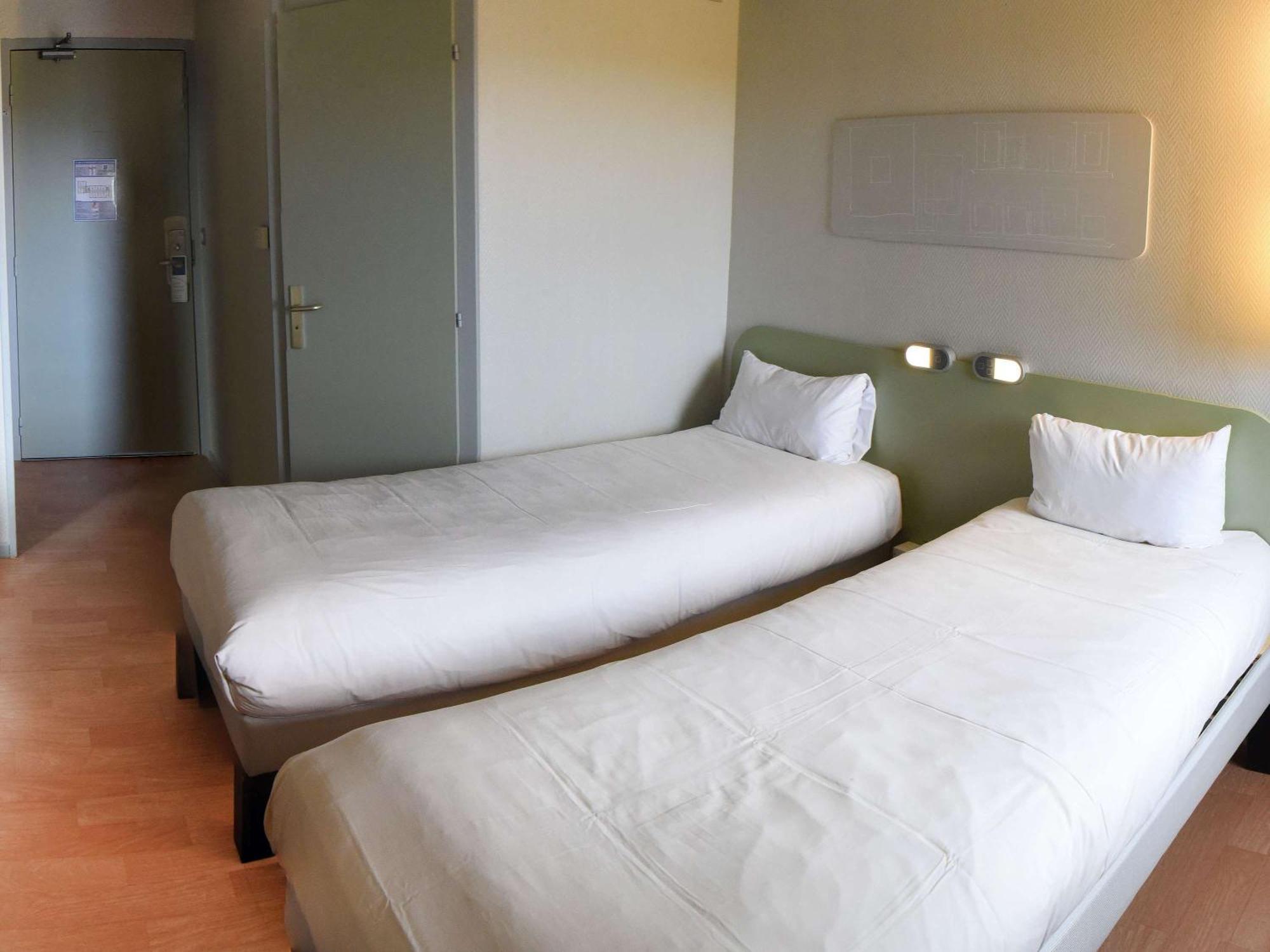 Hotel Ibis Budget Laval Bonchamp Les Laval Zewnętrze zdjęcie