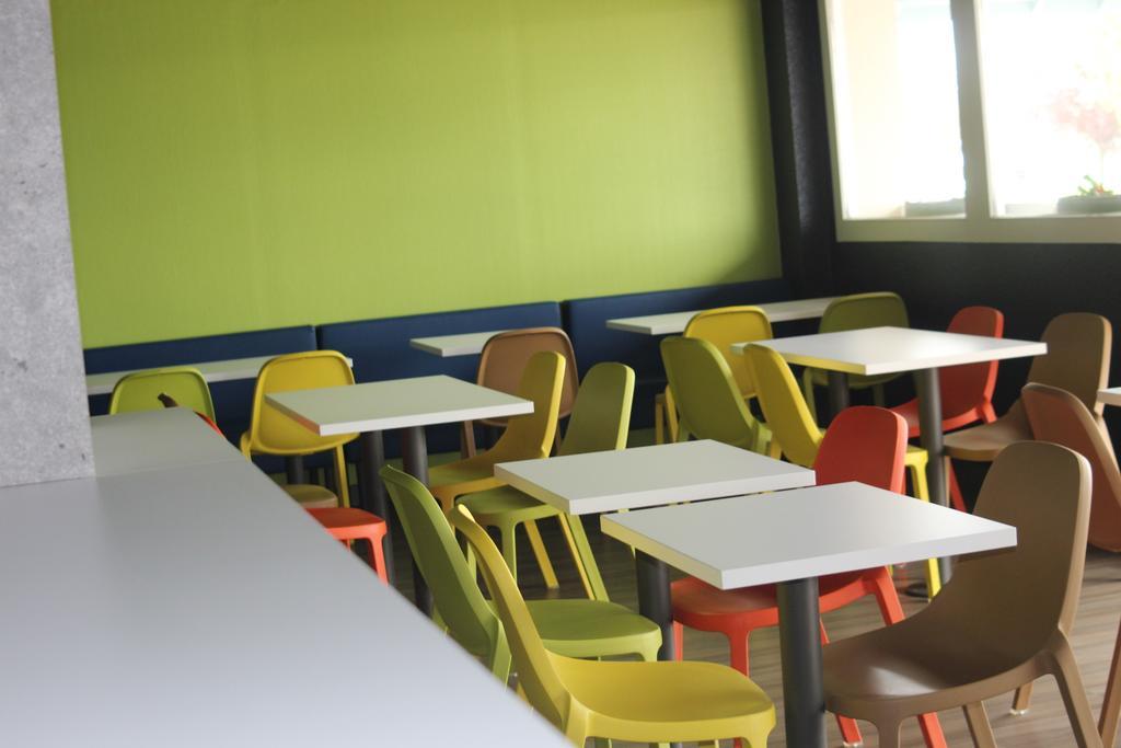 Hotel Ibis Budget Laval Bonchamp Les Laval Zewnętrze zdjęcie