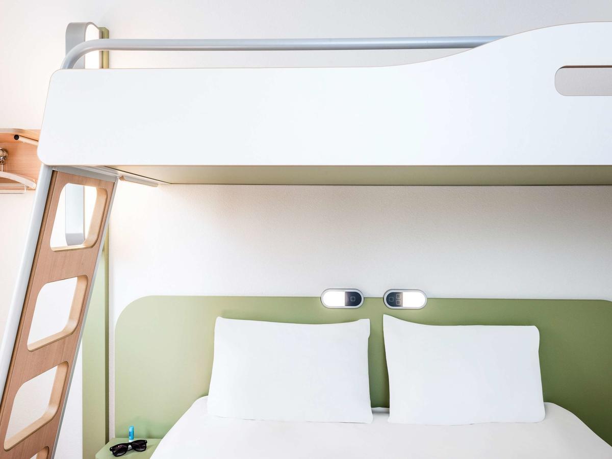 Hotel Ibis Budget Laval Bonchamp Les Laval Zewnętrze zdjęcie